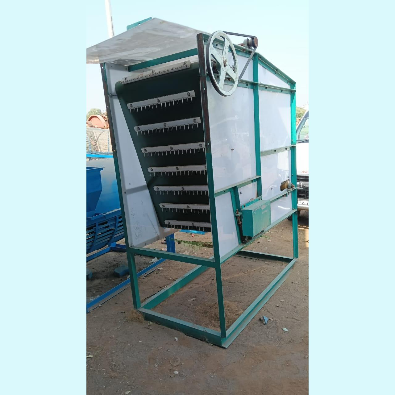 automatic Coir feeding machine